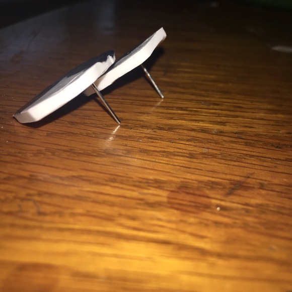 Black & White Hexagon Studs - Picture 2 of 3